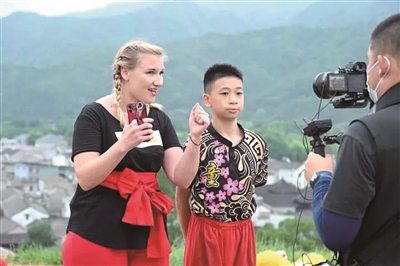 Young Lion Dancers  from Qiantong Ancient Town, Ningbo