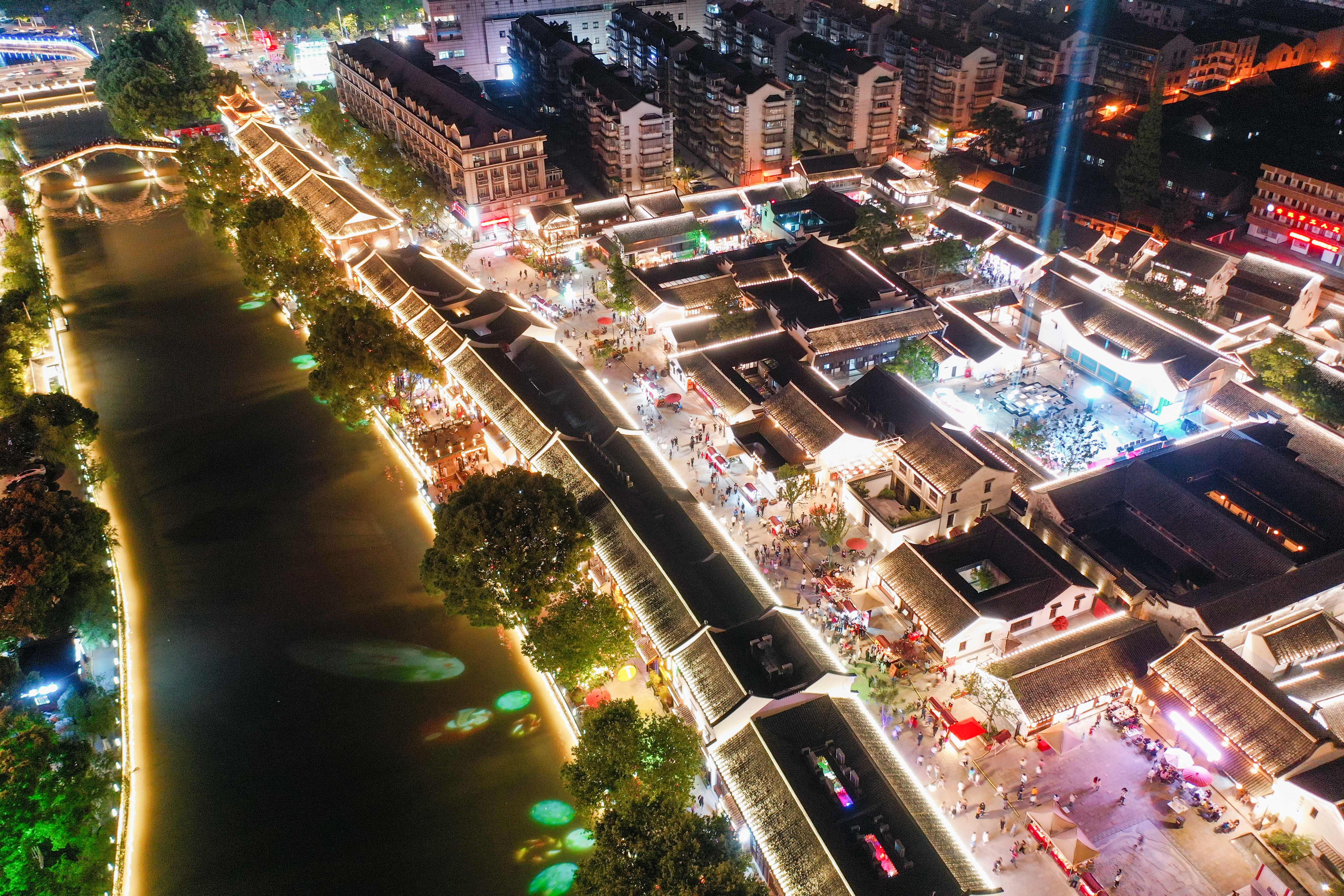 遇见"精特亮"| 阳明古镇府前路历史文化街区,历史与现代的交织 - 宁波