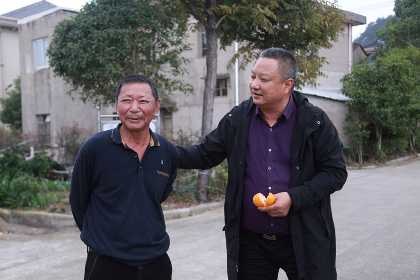 头雁领航话共富丨一条路走了23年，从“破落村”到美丽乡村，他将最美的岁月献给这项事业