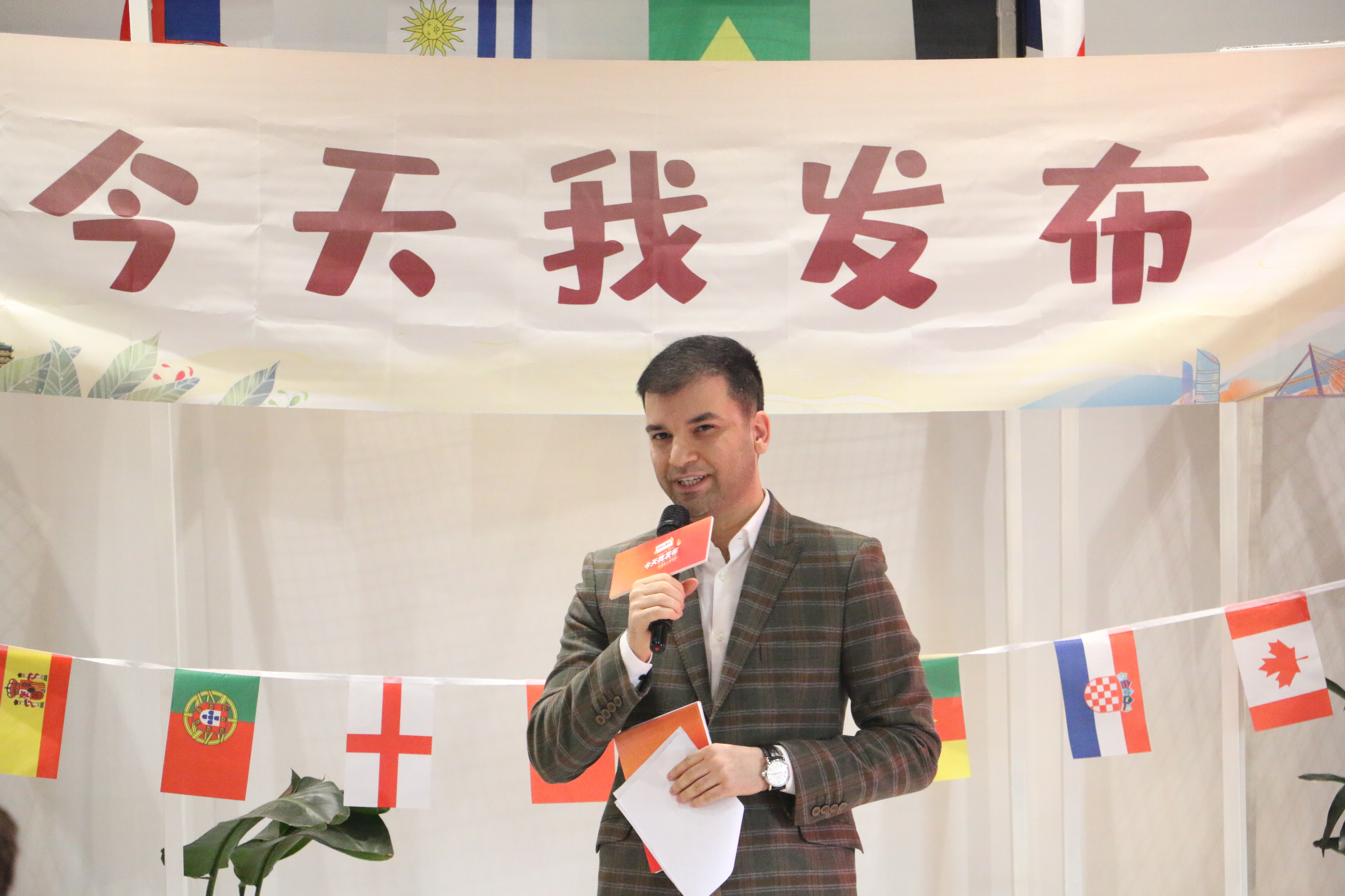 今天我发布｜是什么让他们对宁波如此热爱？听外国友人聊“宁波故事”→