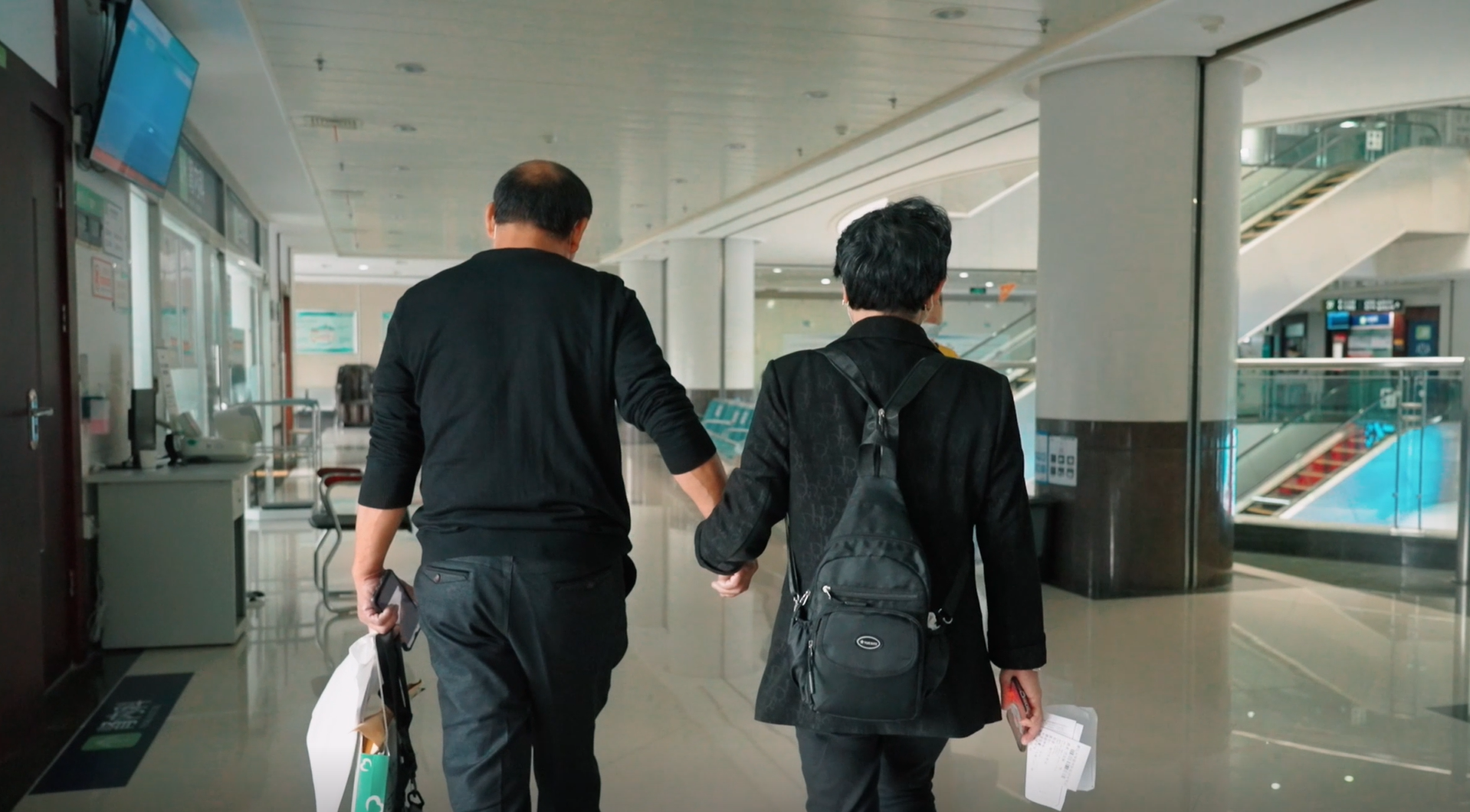 “希望太阳把大病患者的日子晒得更有亮色”——写在“天一甬宁保”参保人数突破300万之际