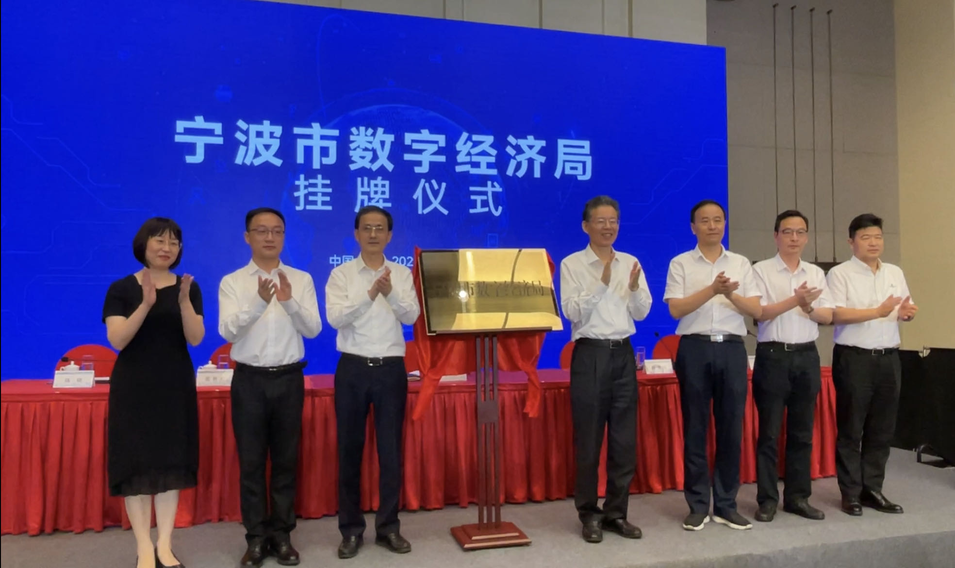 2022年终报道③ | 风大雨大，没有心大 ——困不住的宁波智造脚步