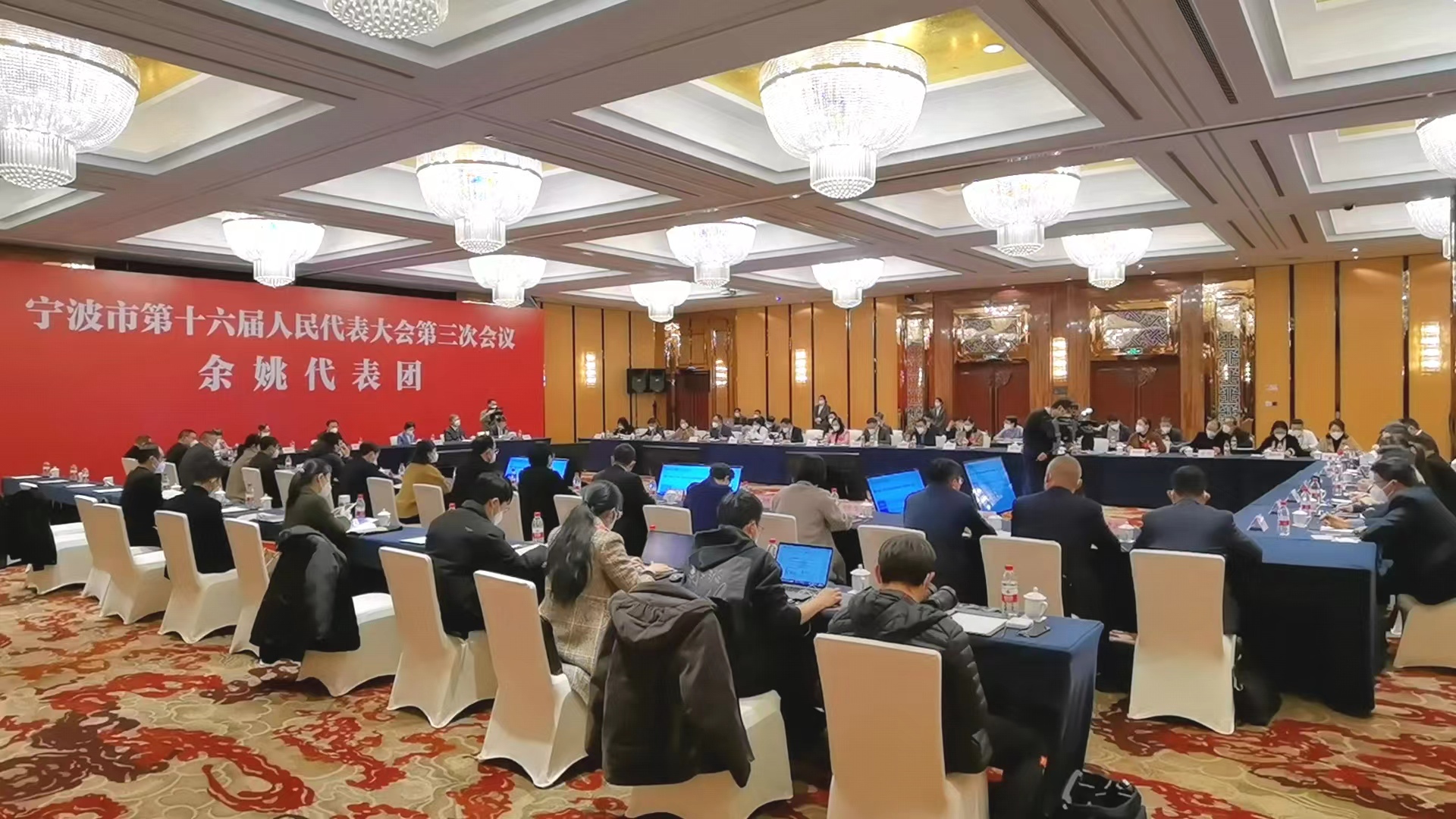 晚报特别关注 | 如何更好地提升基层医疗卫生服务能力？代表委员们这样说